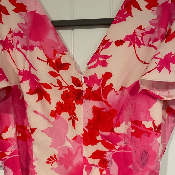 NWT Style State Pink Floral Print Midi  dress with Asymmetrical hem Size:8 - Picture 11 of 13